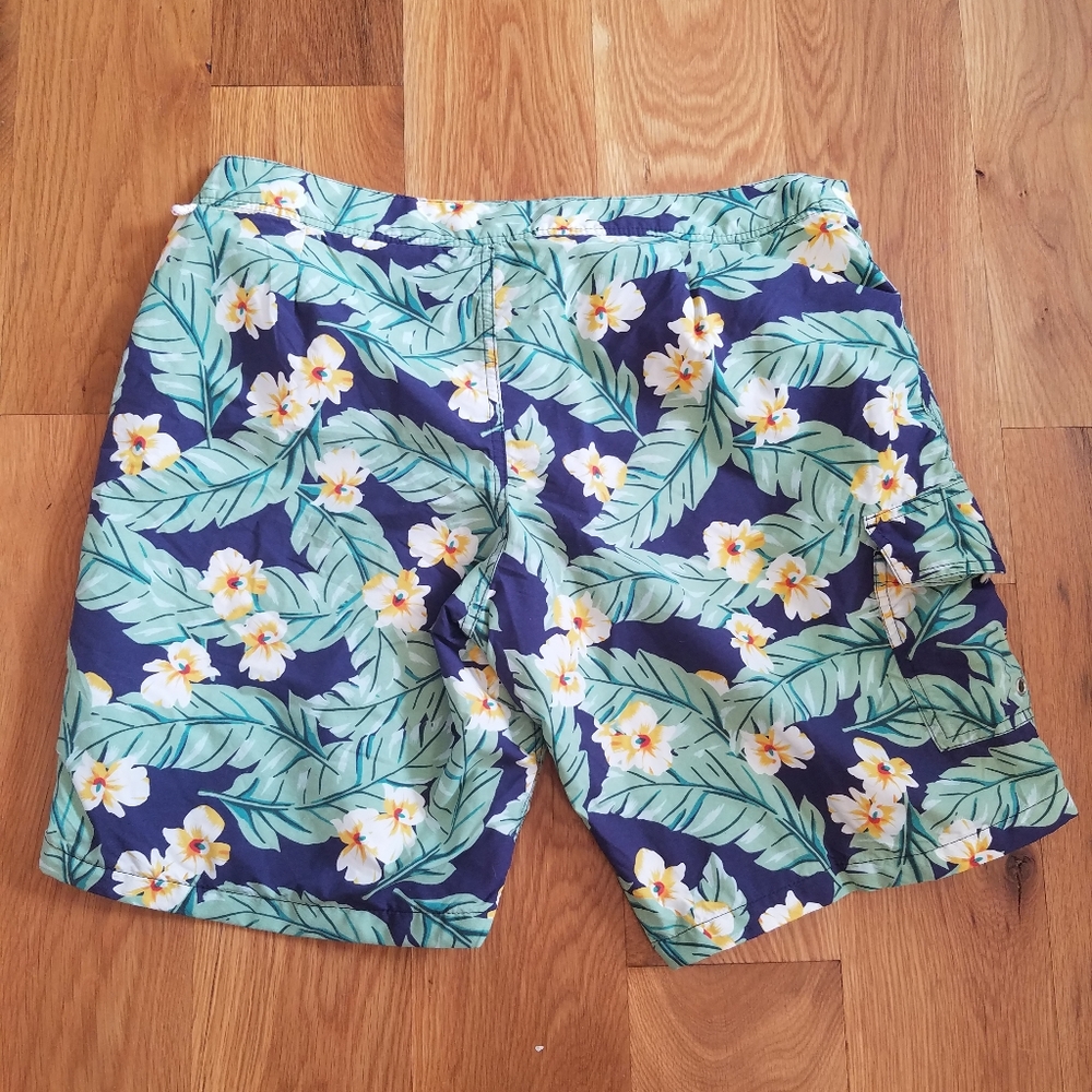 J. Crew Men's floral swim trunks sz 33 - Picture 4 of 4